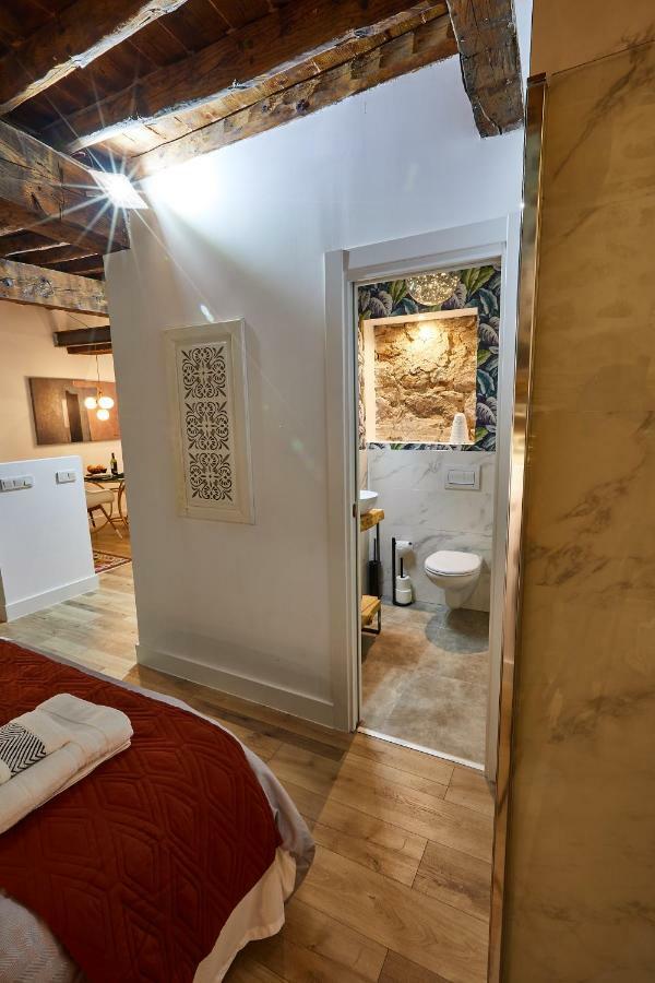 Lofts Amantes De Toledo -Loft Cobertizo Apartment Exterior photo